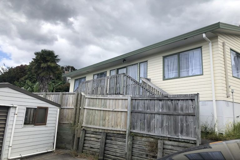 Photo of property in 12a Midgley Road, West Harbour, Auckland, 0618