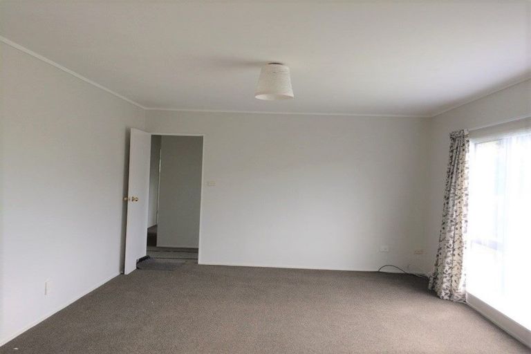 Photo of property in 66 Mako Mako Road, Levin, 5510
