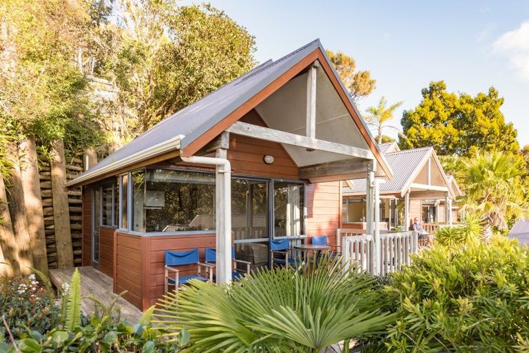 Photo of property in 60 Fishlock Road, Te Arai, Wellsford, 0974