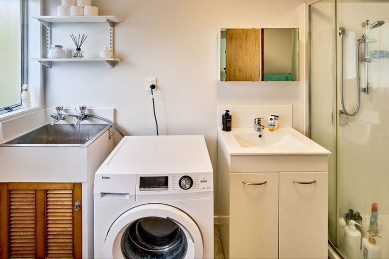 Photo of property in 15b Florio Terrace, Tawa, Wellington, 5028