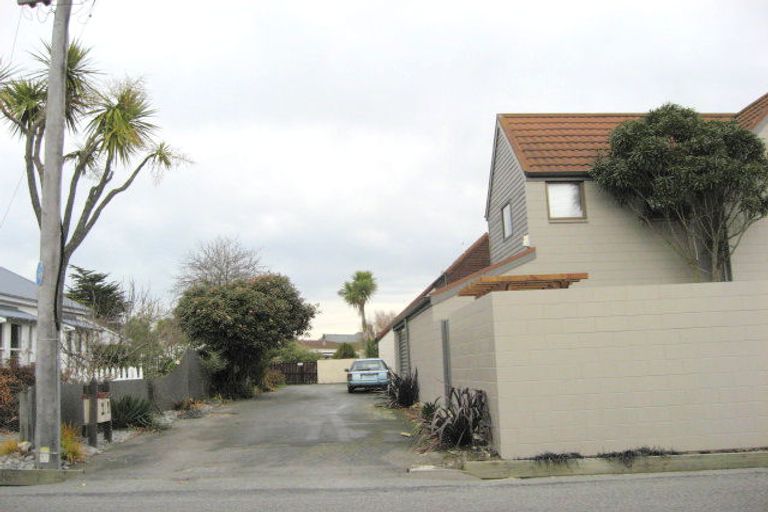 Photo of property in 77b Abberley Crescent, St Albans, Christchurch, 8014