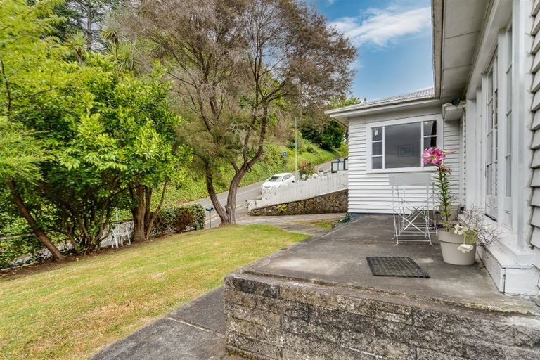 Photo of property in 45 Chaucer Road, Hospital Hill, Napier, 4110