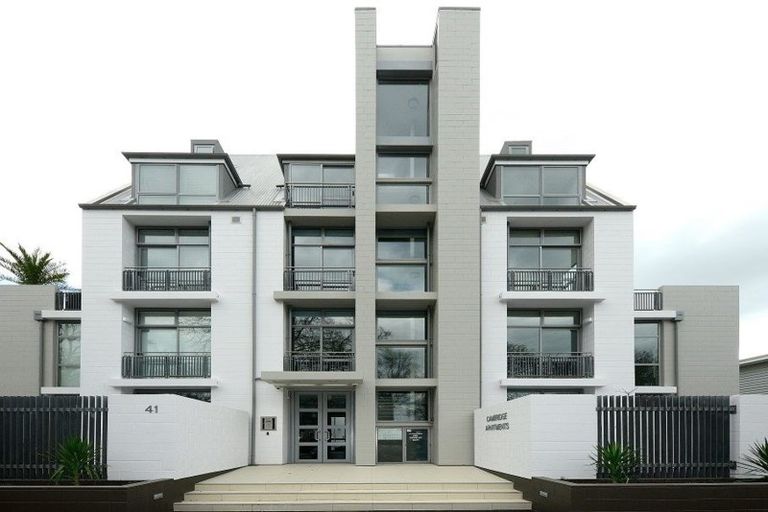 Photo of property in 12/41 Cambridge Terrace, Christchurch Central, Christchurch, 8013
