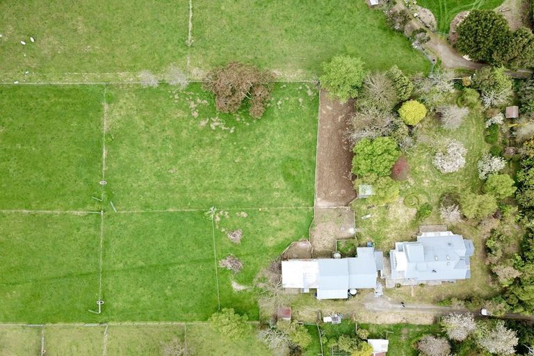 Photo of property in 71 Stanly Street, Eketahuna, 4900