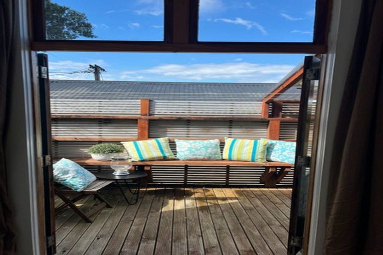 Photo of property in 57 Aurora Terrace, Kelburn, Wellington, 6012