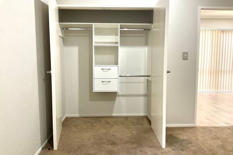 Photo of property in 20 Ballindrait Drive, Flat Bush, Auckland, 2019