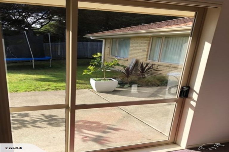 Photo of property in 15 Condor Place, Unsworth Heights, Auckland, 0632