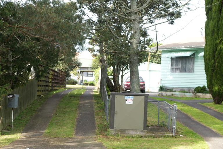 Photo of property in 14 Ben Lora Place, Mangere East, Auckland, 2024