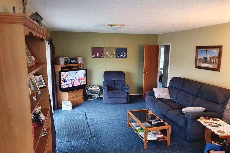 Photo of property in 52 Fovant Street, Russley, Christchurch, 8042