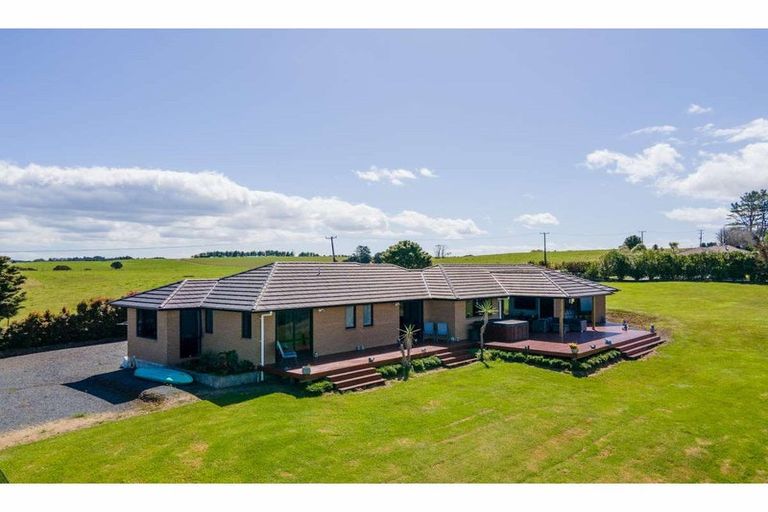 Photo of property in 870 Pungaere Road, Waipapa, 0295