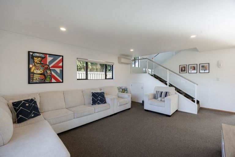 Photo of property in 101a Main Road, Clive, 4102