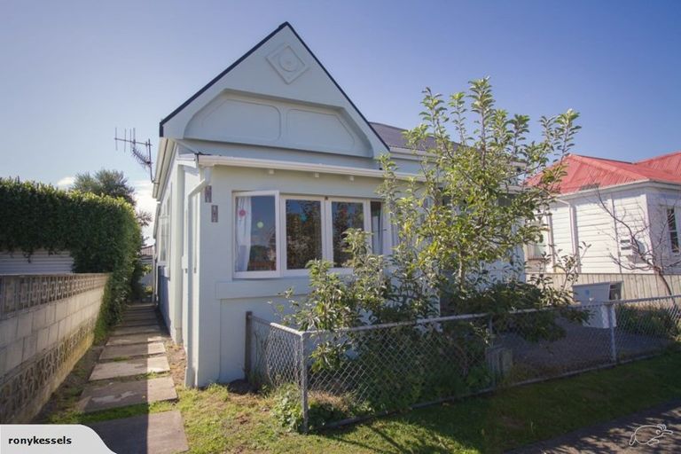 Photo of property in 9 Kinross White Street, Napier South, Napier, 4110