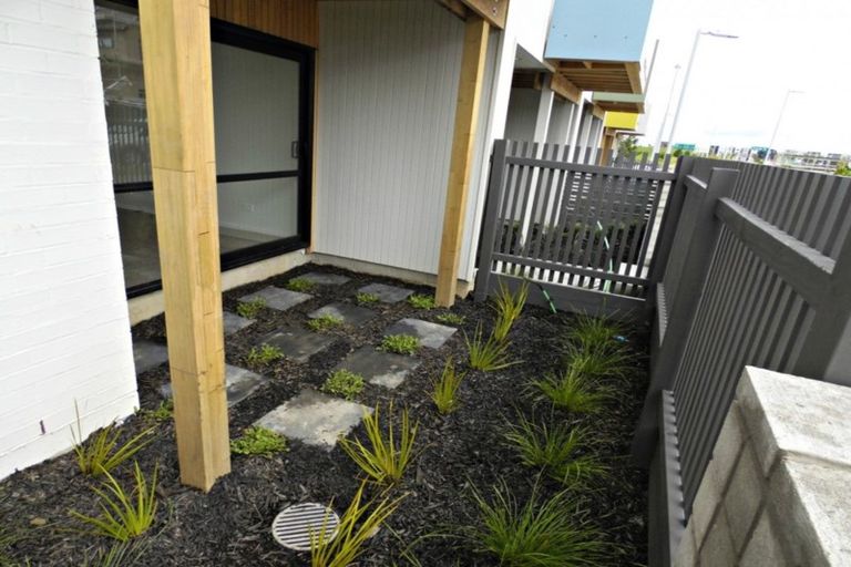 Photo of property in 9 Onekiritea Road, Hobsonville, Auckland, 0616