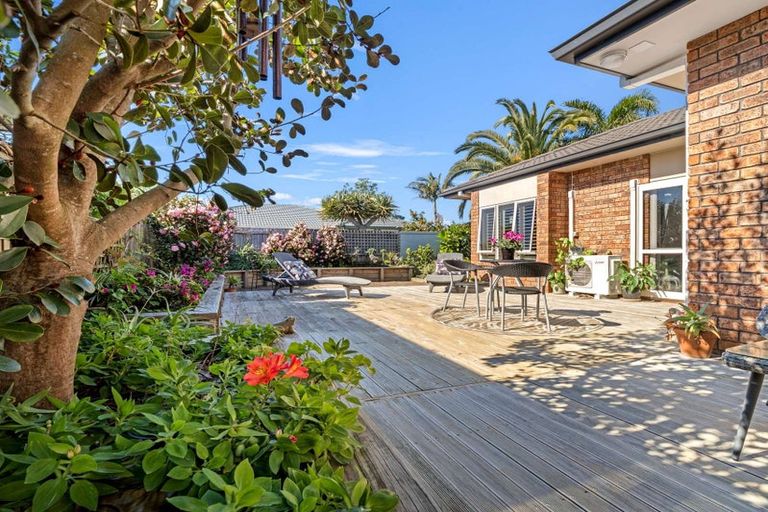 Photo of property in 67 Kahira Crescent, Papamoa Beach, Papamoa, 3118