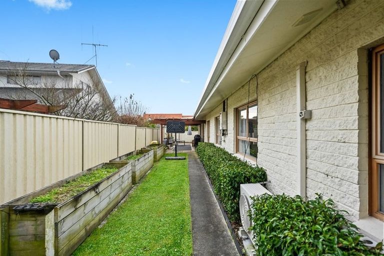 Photo of property in 50 Chedworth Avenue, Chedworth, Hamilton, 3210