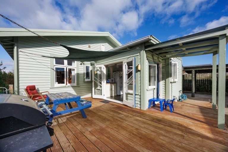 Photo of property in 17 Manson Street, Terrace End, Palmerston North, 4410