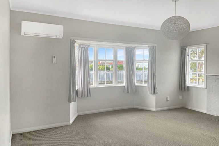 Photo of property in 37 Nuffield Avenue, Marewa, Napier, 4110