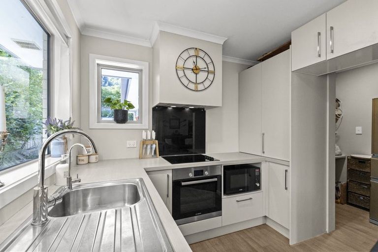 Photo of property in 118 Milton Terrace, Picton, 7220