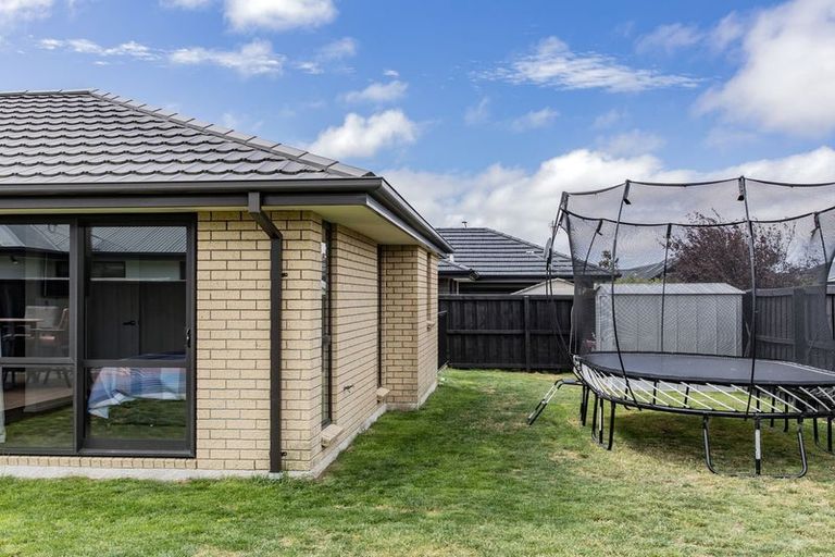 Photo of property in 108 Shillingford Boulevard, Rolleston, 7615