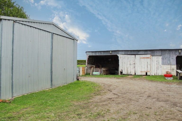 Photo of property in 143 Wallacetown Lorneville Highway, Lorneville, Invercargill, 9874
