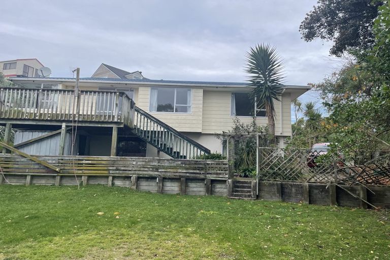 Photo of property in 165 Weggery Drive, Waikanae Beach, Waikanae, 5036