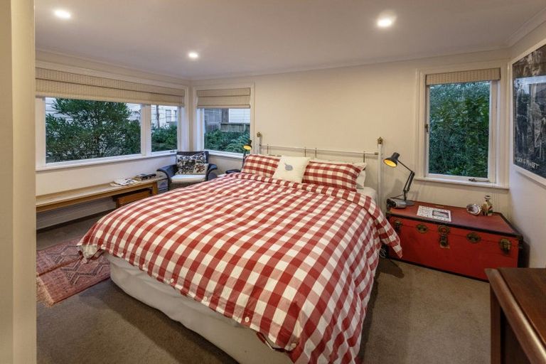 Photo of property in 69 Austin Street, Mount Victoria, Wellington, 6011