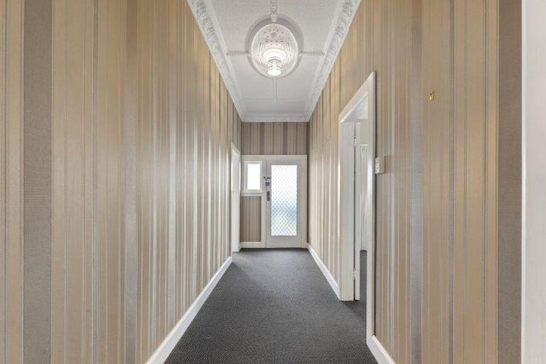 Photo of property in 2 Fagan Street, Sanson, 4817