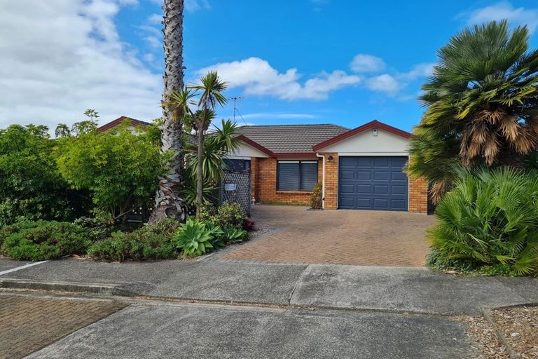 Photo of property in 10 Angel Way, Stanmore Bay, Whangaparaoa, 0932