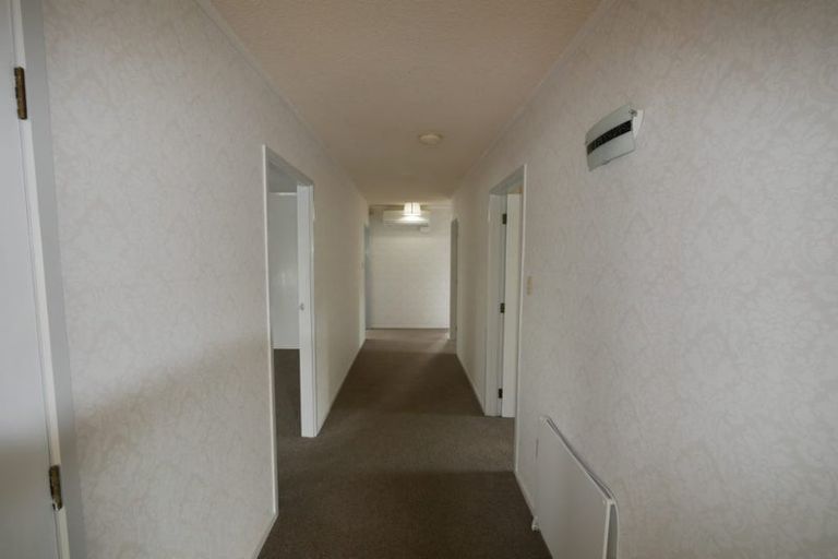 Photo of property in 2/423 Great South Road, Rosehill, Papakura, 2113