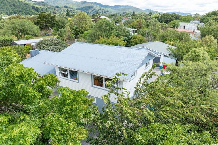 Photo of property in 11 William Benton Street, Featherston, 5710