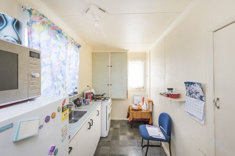 Photo of property in 28 Brightwater Terrace, Terrace End, Palmerston North, 4410