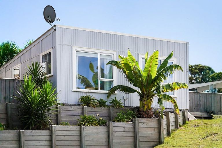 Photo of property in 23 Poplar Avenue, Raumati South, Paraparaumu, 5032