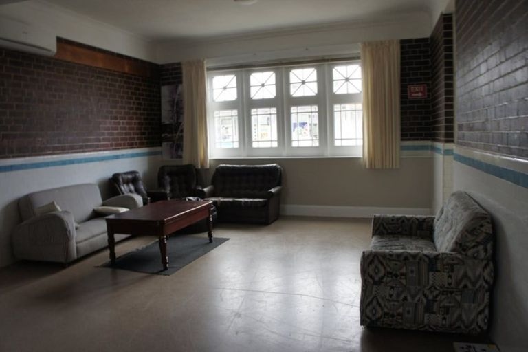 Photo of property in Fire Station Apartments, 54 Northland Road, Northland, Wellington, 6012