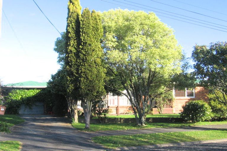 Photo of property in 9 Gerrand Place, Chedworth, Hamilton, 3210