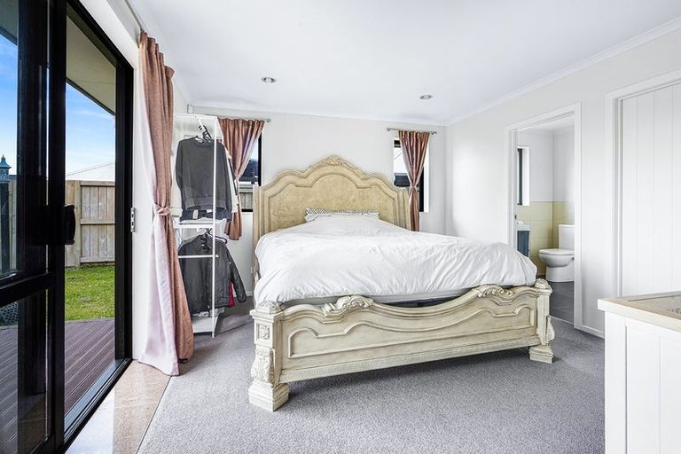 Photo of property in 64 Sirius Crescent, Rototuna North, Hamilton, 3210