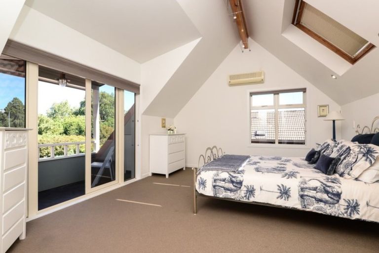 Photo of property in 58 Memorial Drive, Hamilton East, Hamilton, 3216