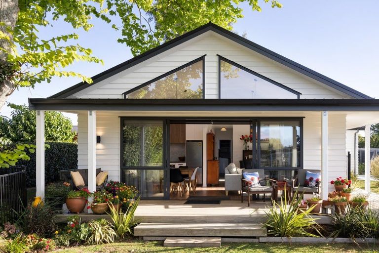 Photo of property in 16 Cowley Drive, Leamington, Cambridge, 3432