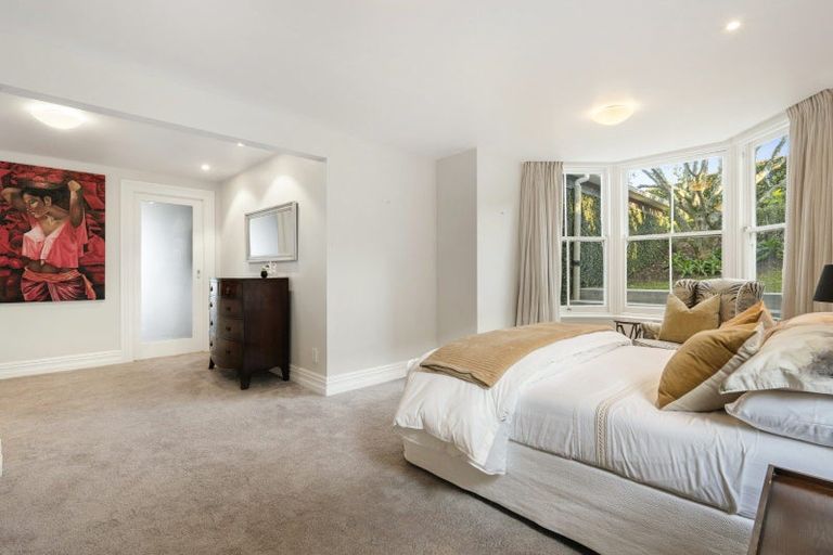 Photo of property in 73 Hinemoa Street, Birkenhead, Auckland, 0626