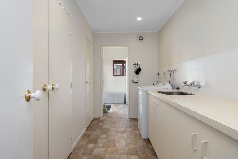 Photo of property in 1 Longfellow Street, Leamington, Cambridge, 3432