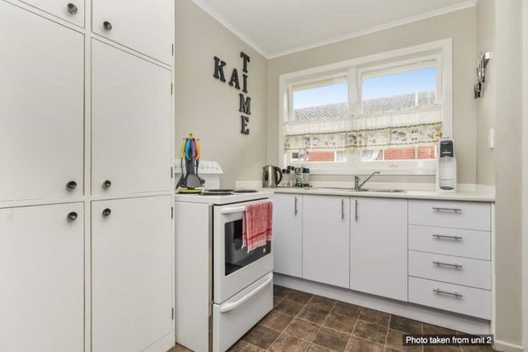 Photo of property in 2/25 Hamlin Road, Mount Wellington, Auckland, 1060