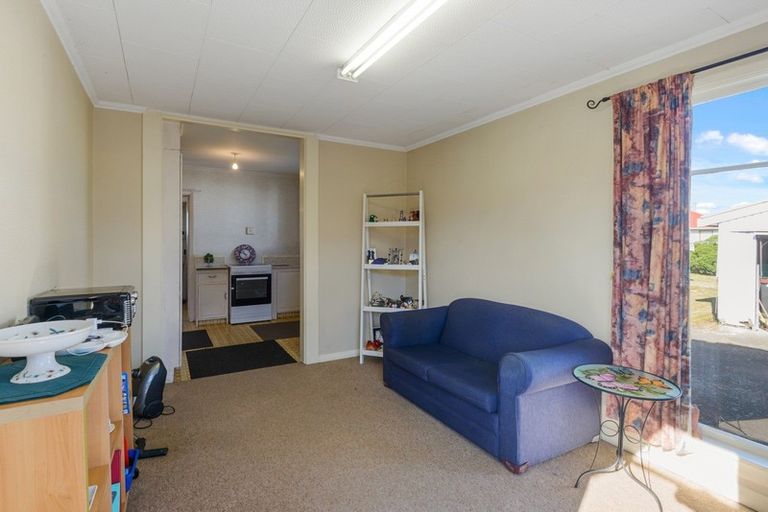 Photo of property in 112 Amyes Road, Hornby, Christchurch, 8042