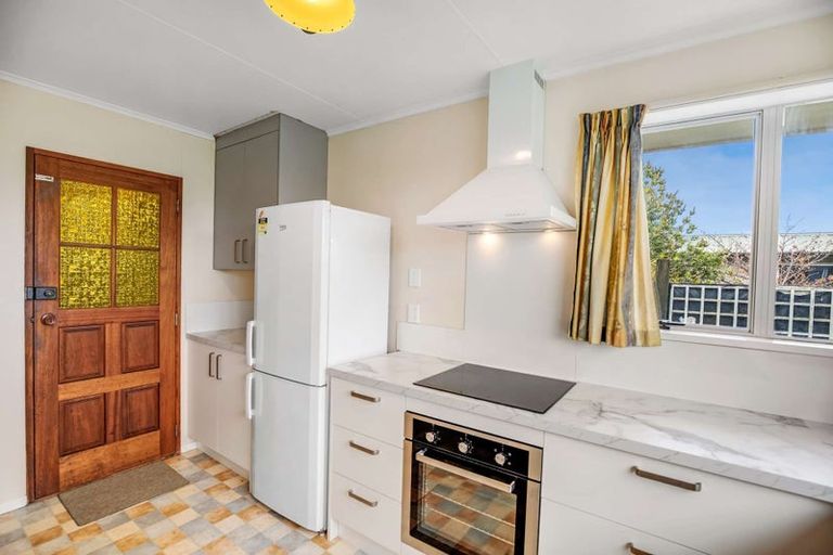 Photo of property in 102 Matai Street, Castlecliff, Whanganui, 4501