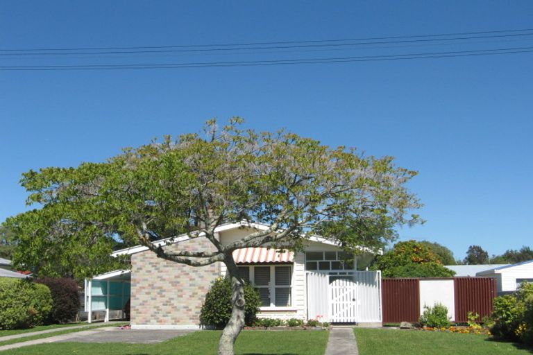 Photo of property in 24 Turenne Street, Inner Kaiti, Gisborne, 4010