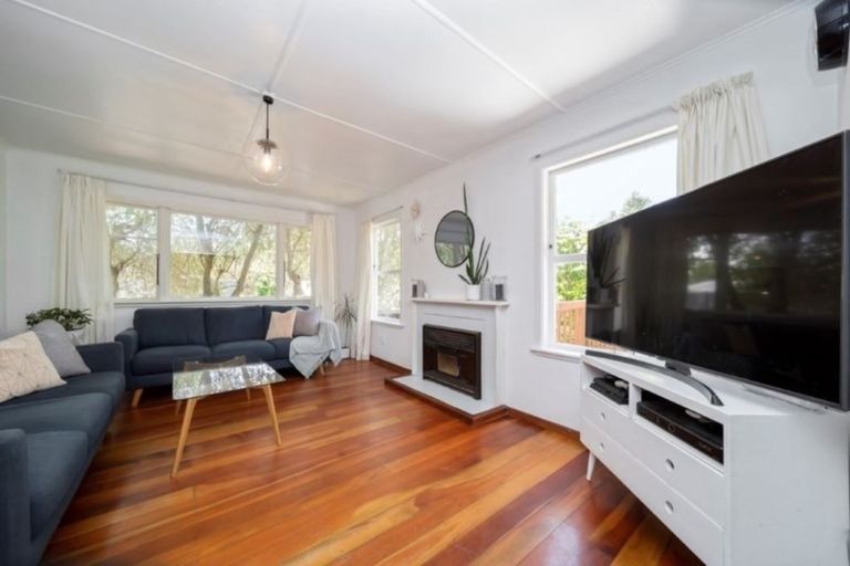 Photo of property in 117f Seaview Road, Westown, New Plymouth, 4310