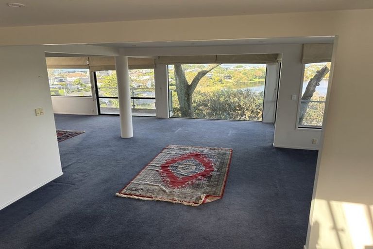 Photo of property in 30 Sylvan Park Avenue, Milford, Auckland, 0620