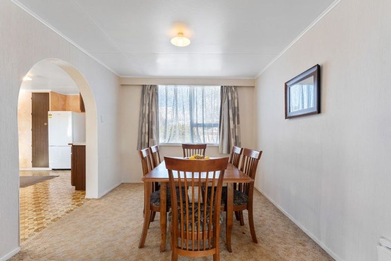 Photo of property in 20 Ormond Street, Woodville, 4920