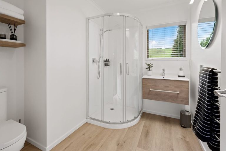 Photo of property in 23 Caulfield Place, Pukehangi, Rotorua, 3015