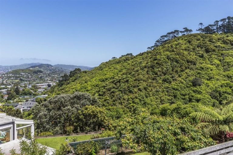 Photo of property in 6 Bharat Terrace, Broadmeadows, Wellington, 6035