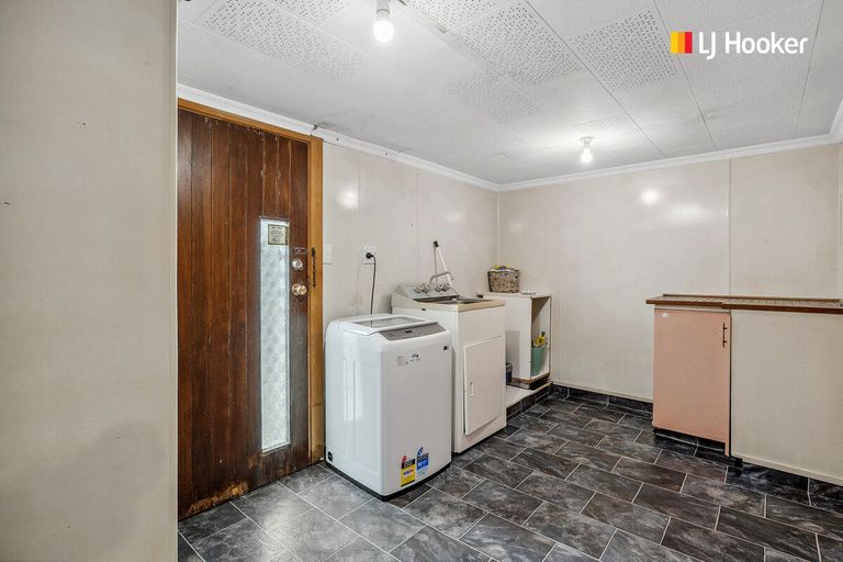 Photo of property in 11 Carnarvon Street, Belleknowes, Dunedin, 9011