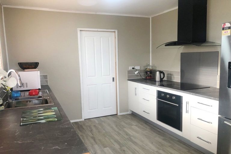 Photo of property in 21 Bledisloe Street, Levin, 5510